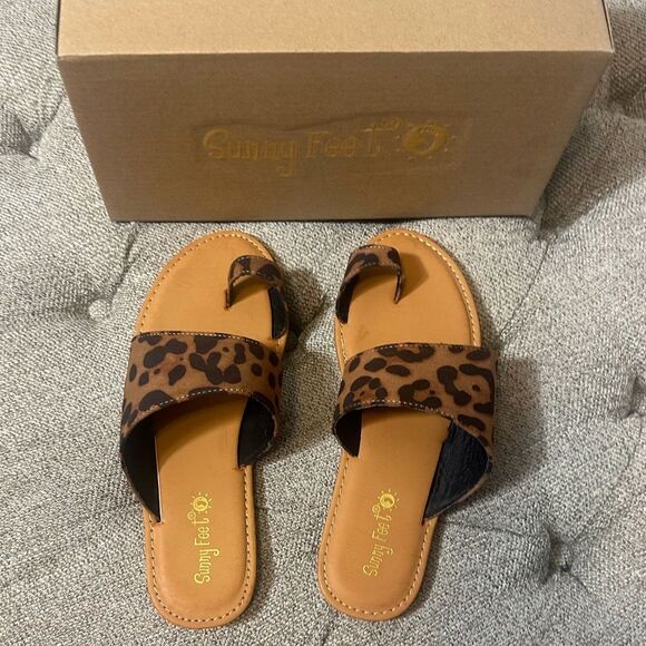Leopard  Toe  Sandals - Picture 12 of 14